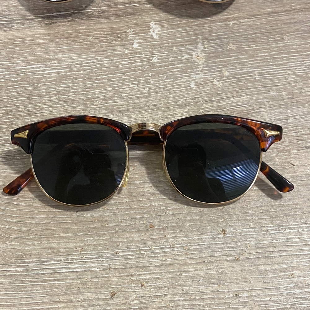 Vintage Stylish Tortoise Shell Sunglasses